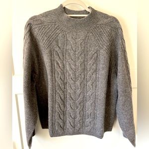 Banana Republic Grey Soft Wool Size Large Sweater